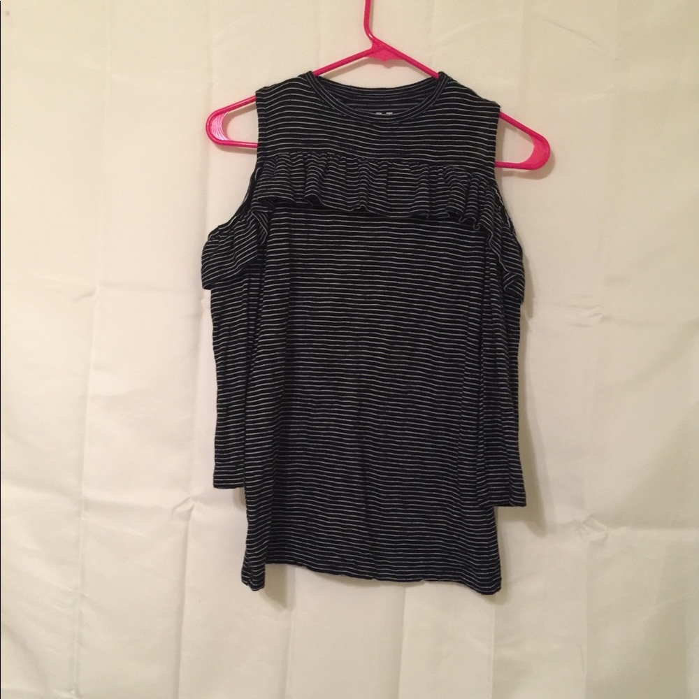 Loft XS cold shoulder top